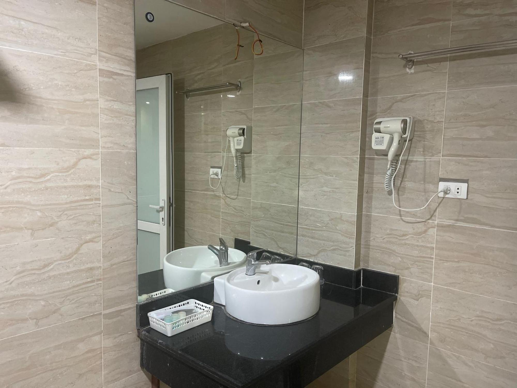 New Amely Hotel ฮานอย ภายนอก รูปภาพ